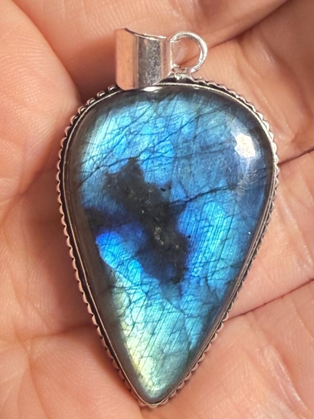 Blue Labradorite Pendant 925 Bale Natural Flash Stone Artisan